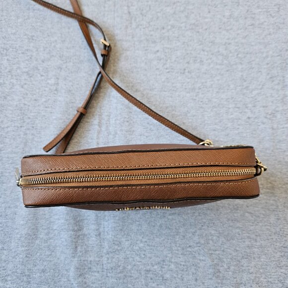 Michael Kors Jet Set Travel Large Crossbody Bag Brown Acorn Saffiano Leather In - Picture 10 of 16